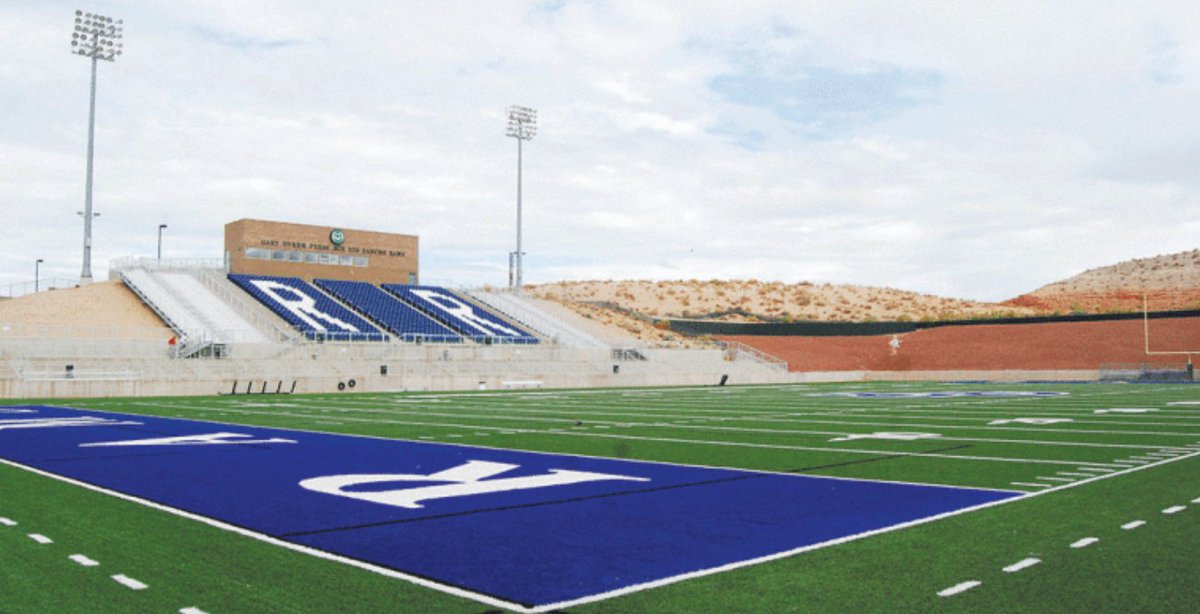 _highschoolgoal's tweet photo. Rio Rancho High School, Rio Rancho, New Mexico. 
Student Pop: 2,503
Colors: Blue and Green
Mascot: The Ram https://t.co/JETbG9n1hZ