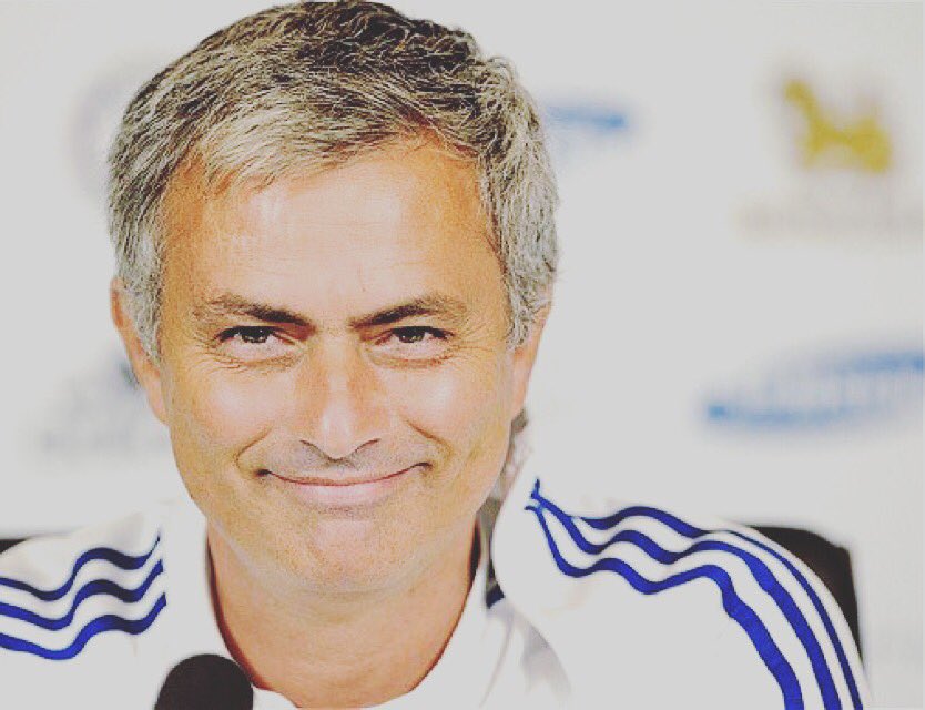 \"HAPPY BIRTHDAY \" - José Mourinho . 