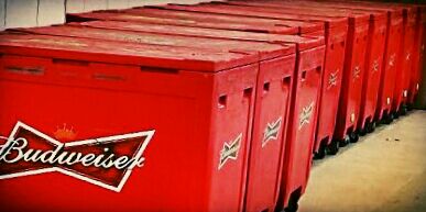 acaciasfiesta's tweet photo. Qué? Tenés calor? Pusimos a enfriar miles de #Bud para vos! #AñoNuevo con bebidas #free! Qué más? #FiestaLasAcacias https://t.co/YW6gKnzsDi
