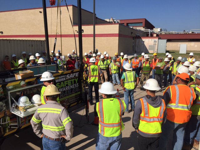 YatesBuilds's tweet photo. Yates’ Alamo Middle School project team hosted 106 participants at the #fallprotectiontraining luncheon on 12/15/15. https://t.co/ZWFOrqNxbw