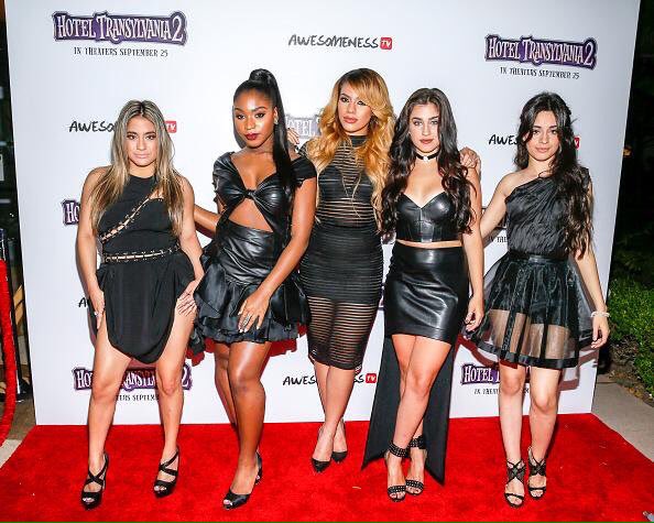 choose5hedition's tweet photo. pick their worst red carpet outfit #1 https://t.co/dVUGad9Uqw