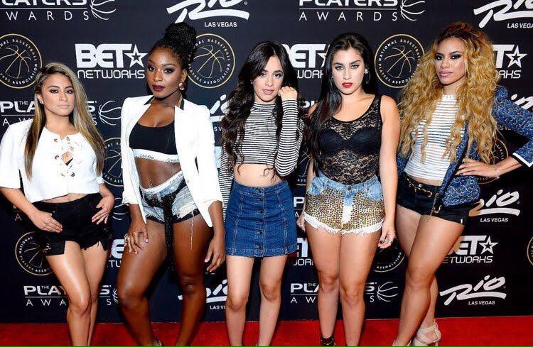 choose5hedition's tweet photo. pick their worst red carpet outfit #2 https://t.co/lK9dshnrn7