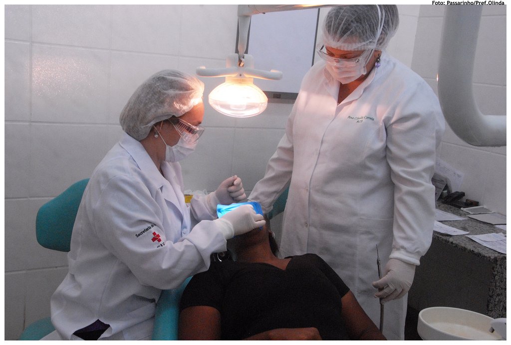biobio's tweet photo. Minsal autoriza a dentistas a recetar psicotrópicos tras modificar reciente decreto https://t.co/KxRKs1RNXl https://t.co/skz6U13FY9