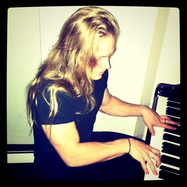 Saturrrrday night @ The Ivy. #longhairdontcare