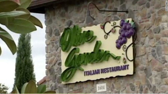 Cnn On Twitter Pay 400 To Party At Olive Garden On New Year S