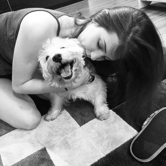roweallgdr's tweet photo. io e la mia piccola faye. https://t.co/omyF5fH70M