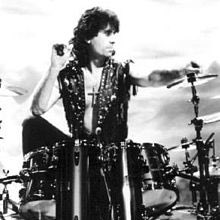 Happy birthday Cozy Powell (1947). 