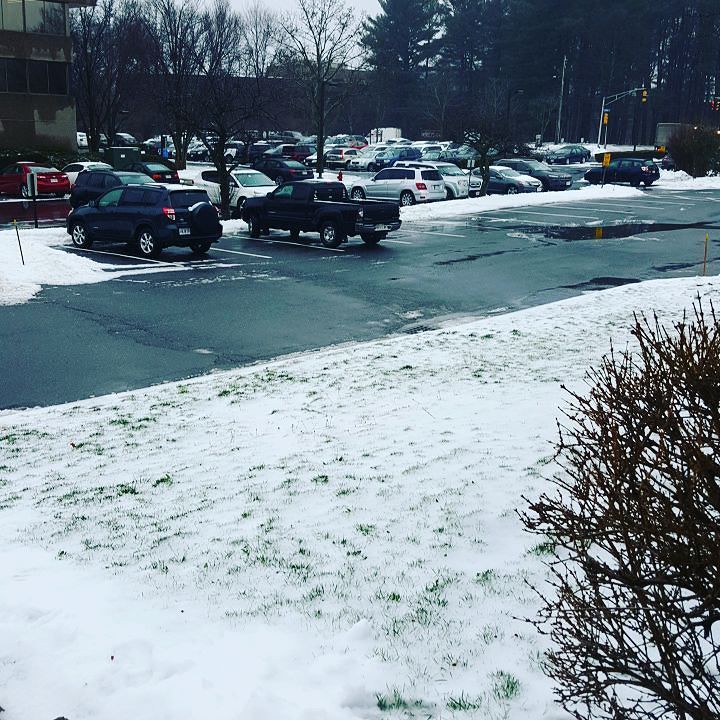 You know nothing, snow! #stupidsnow #coldworld #eastcoast #sandwiches ift.tt/1JdTbV7