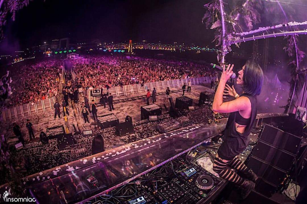 KrewellaFamily's tweet photo. Good morning Krew's β
You have excellent day π
@Krewella @KrewellaJahan @krewellayasmine
#MasterKrew https://t.co/YjeMUGWDfu