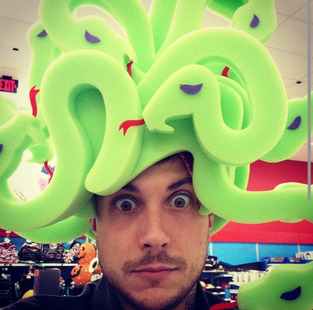 F_Ierro's tweet image. New account! Not new to RP, RT?