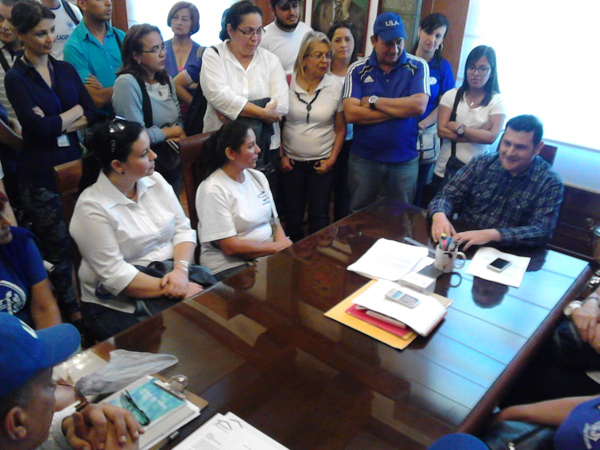 coviatoula's tweet photo. Hoy los ulandinos logramos tener el derecho a la compra de nuestro terreno.. https://t.co/tw6uc7YRUR