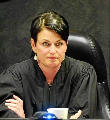 TheOaklandPress's tweet photo. Gorcyca recuses self from #Tsimhoni custody case after Judicial Tenure Commission complaint https://t.co/NlMIYVutdn https://t.co/vrYxUXGVCJ