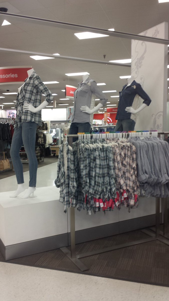 Get a little casual for new years! #1044 #mannequins #ilovesoftlines