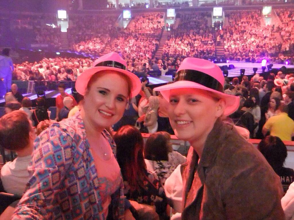 #HighlightsOf2015 seeing my boys 5 times in concert with <a href="/domserely/">donna barton</a> <a href="/GaryBarlow/">Gary Barlow</a> <a href="/OfficialMarkO/">Mark Owen</a> <a href="/HowardDonald/">Howard Donald</a> ❤️❤️❤️