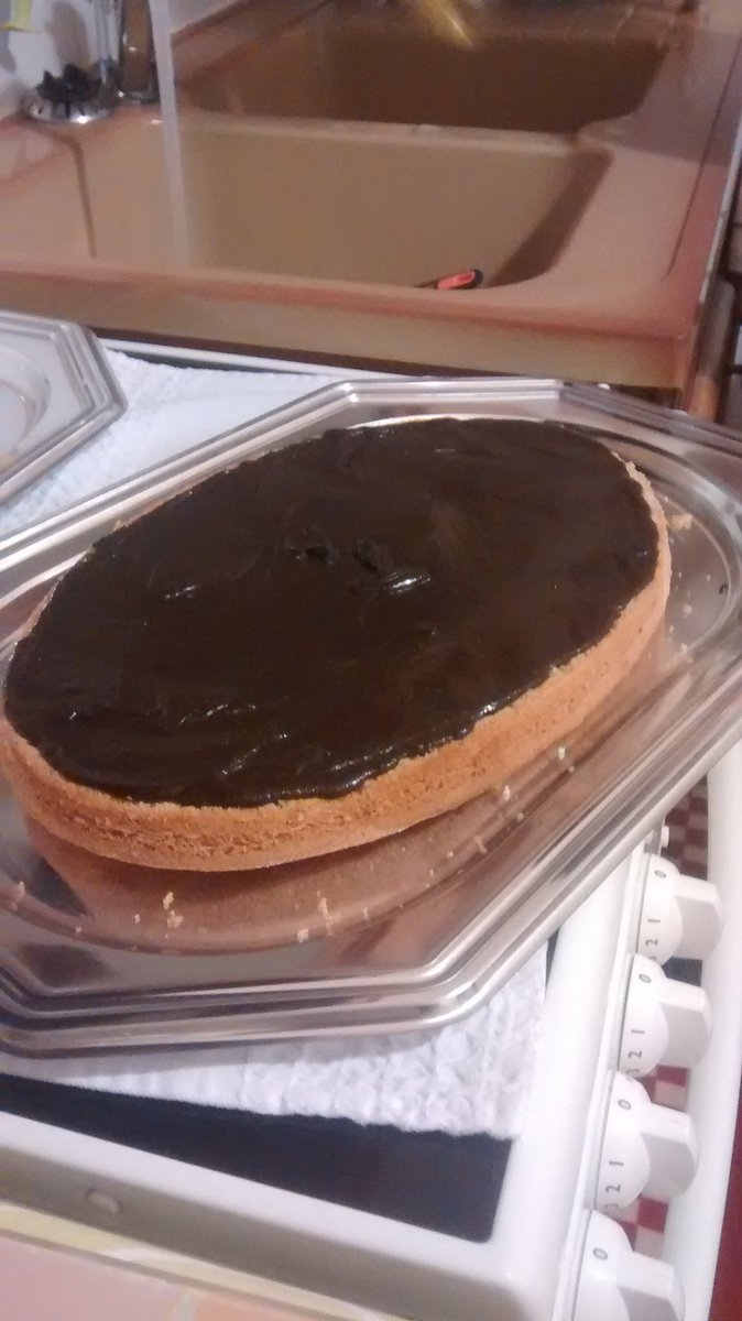 SebiCalas's tweet photo. @FastGoodCuisine pâte oréo et gâteau de Savoie https://t.co/2L6qAdZVoz
