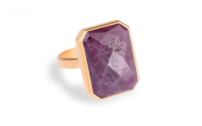 ICYMI: 5 simple ways to protect your smart jewelry: bit.ly/1XQsQQn #wearables #fashion #IoT