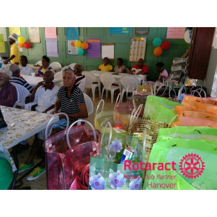 HanoverRotaract's tweet image. 22/12/2015 Annual Senior citizens treat #rotaracthanover #rch #unleashtheawesome7020 #rotaractd7020 #servefromwithin