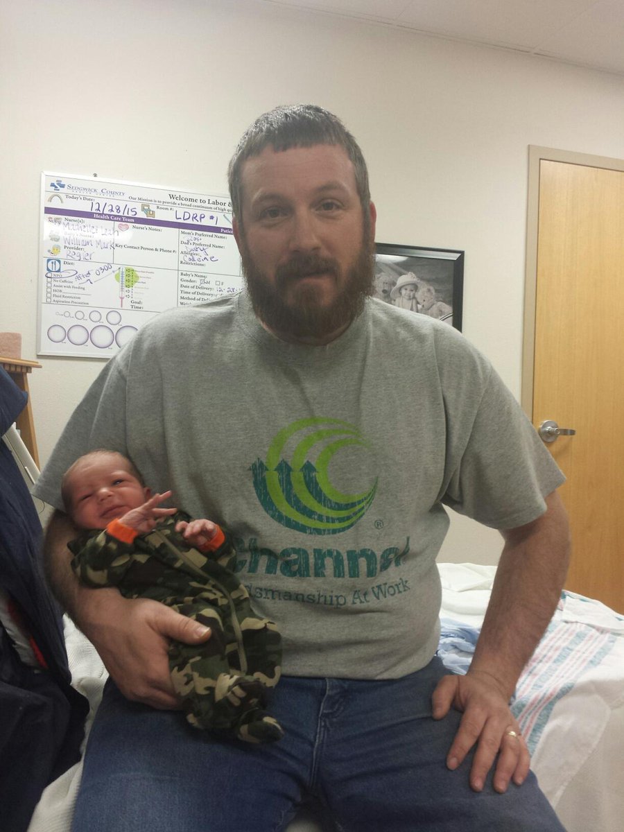 cowsncornag's tweet photo. #FutureSeedsman just added to our team #BabyWilliam n #MyGirls r our holiday cheer @ChannelSeed #AnotherStepUpSweeps https://t.co/yykHw4000i