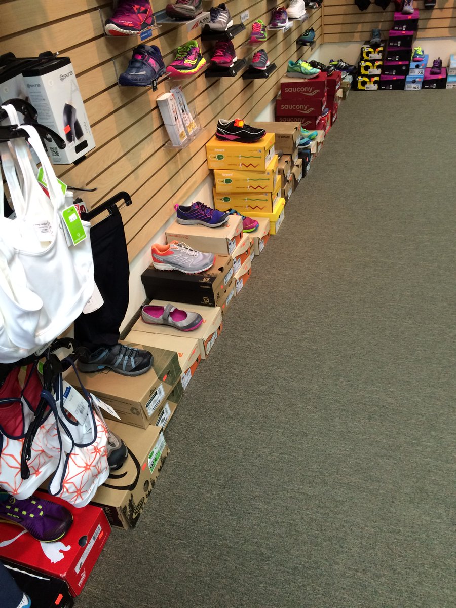 CleRunCo's tweet image. Next week!! All shoes on the floor are 20.00!! Come get them while they are available!!