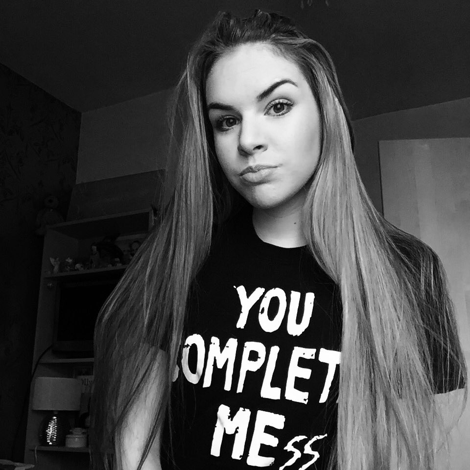 like if u ship me and luke 💛🌙🍋