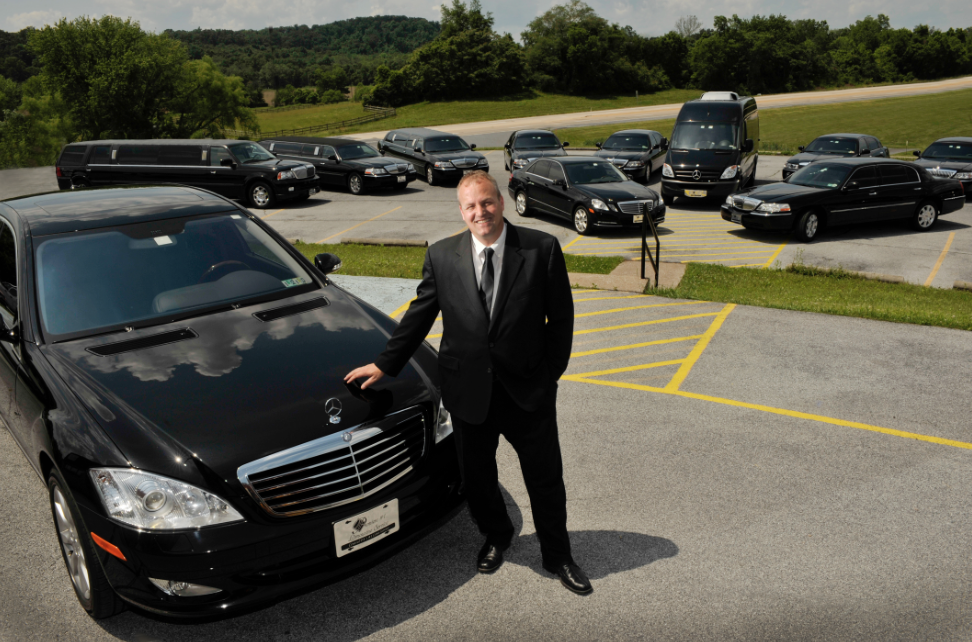 ottawalimo's tweet photo. The Ottawa Limo Company 2420 Bank Street #26 Ottawa, Ontario K1V 8S1 https://t.co/eJ9SoAOTQG https://t.co/83kRqfpLll