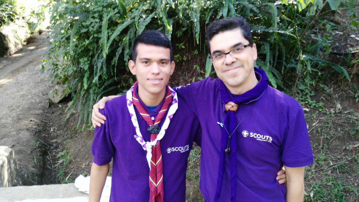 scoutsvenezuela's tweet photo. En Campo Escuela San Jorge Muxbal, con Raúl Sánchez Vaca, Dir. Of. Scout Mundial Región Interamericana! #ILT2015 https://t.co/6cCVz3APLF