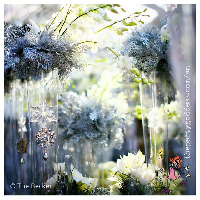 Winter #wedding #decor! <a href="/thebecker/">Coach Becker 🥓🥩 💪🏻</a> #newyearseve #HappyNewYear #weddingdecor #flowers #eventprofs please #retweet