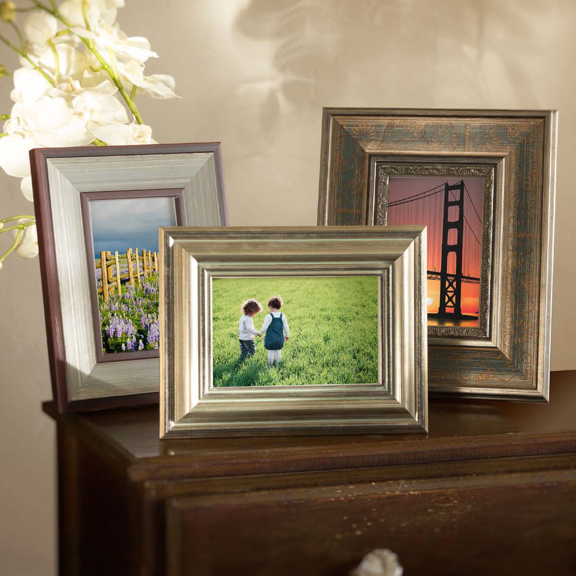 HarperGroupNYC's tweet photo. Get organized for the New Year and put your photos in these fabulous frames from Eccolo! @nynowmarket #HarperGroup https://t.co/97xim8okmN