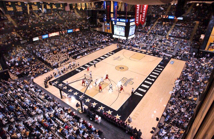 HottestStadiums's tweet photo. Vanderbilt University 💛⚫️ (Nashville, TN) https://t.co/vCOigXdhbE