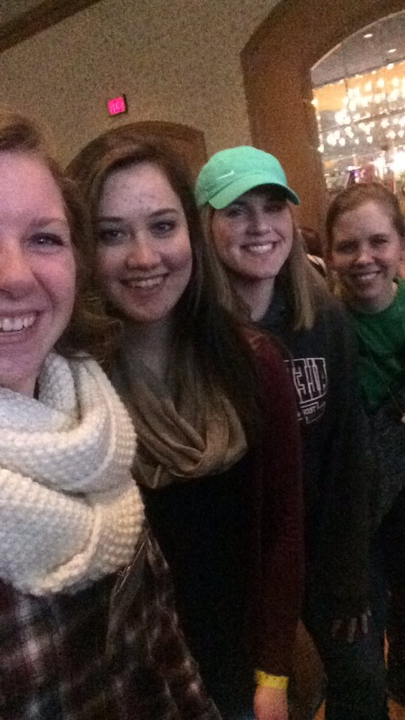 emilydoebbert's tweet photo. Ready for session with our 4x4 groups! #TCX15 🙌🏼 https://t.co/uHuT987Yzp