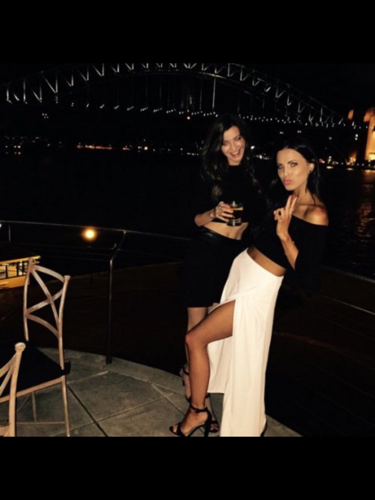 SeleanorStyle's tweet photo. @sophia_xxox &amp; @EleanorJCalder ❤️
#RememberSeleanor #EleanorCalder #SophiaSmith https://t.co/LX46uQnS3J