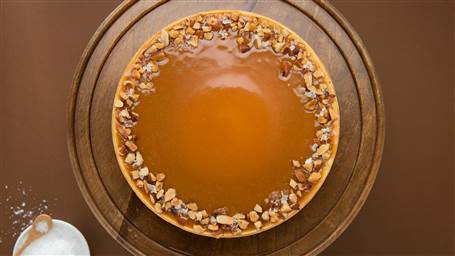 TODAYshow's tweet photo. Reach cheesecake perfection with 6 tricks from the pros at Eli's Cheesecake https://t.co/kBjne24kJV https://t.co/BDQspJEEj5