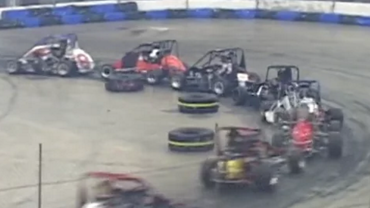 RacingAmerica's tweet image. Couldn't make it to Ft. Wayne for the #Rumble15? Watch all the beating and banging here: speed51.com/racing-videos/