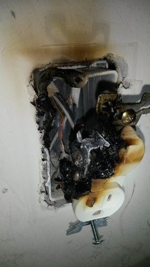 gaz_law1988's tweet photo. Don't take chances with something you can't see, put having your electrics checked on your 'to do' list for 2016! https://t.co/SSRu0YaURi