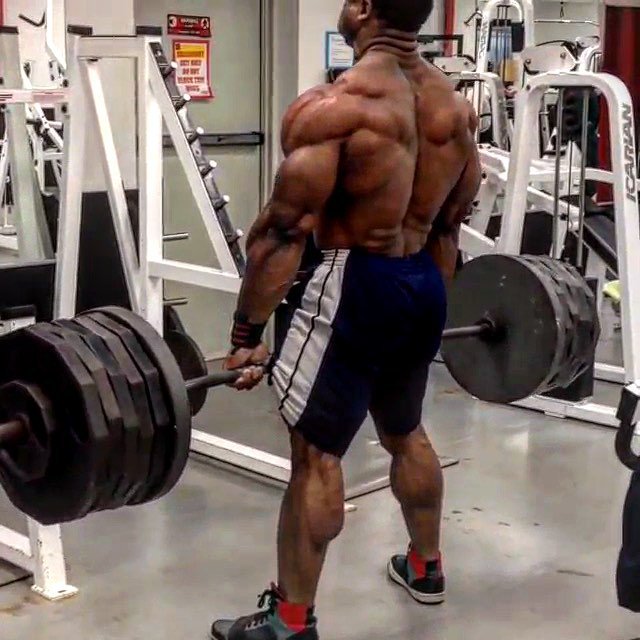 MuscleMeds's tweet image. Look at dat back doe'! #BackGoals #BackDay