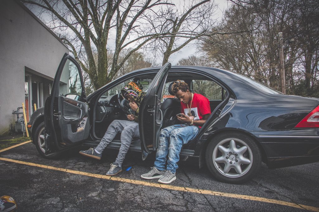 MasonMarCalio's tweet photo. @MasonMarCalio // @IAmRichTheKid EA$Y 🔋🤑🐒💯 https://t.co/9heqSPJiYN
