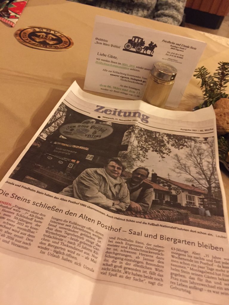 heblog's tweet photo. Live: Gastwirt schließt - und verteilt einen @HAZ -Artikel an die Gäste. So muss das. #Lokaljournalismus #Engensen https://t.co/mTOGEiZFYC
