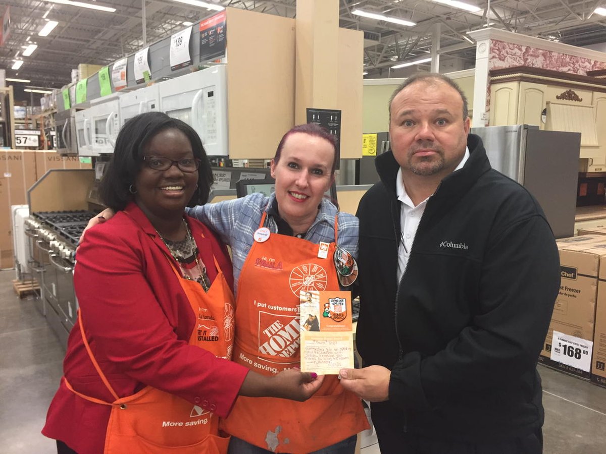 Great job to Paula on receiving a HomerAward for knowledge of Tuff Sheds. <a href="/VombergH/">Rick Vomberg</a> <a href="/THD_Elizabeth/">Elizabeth Moody</a>
