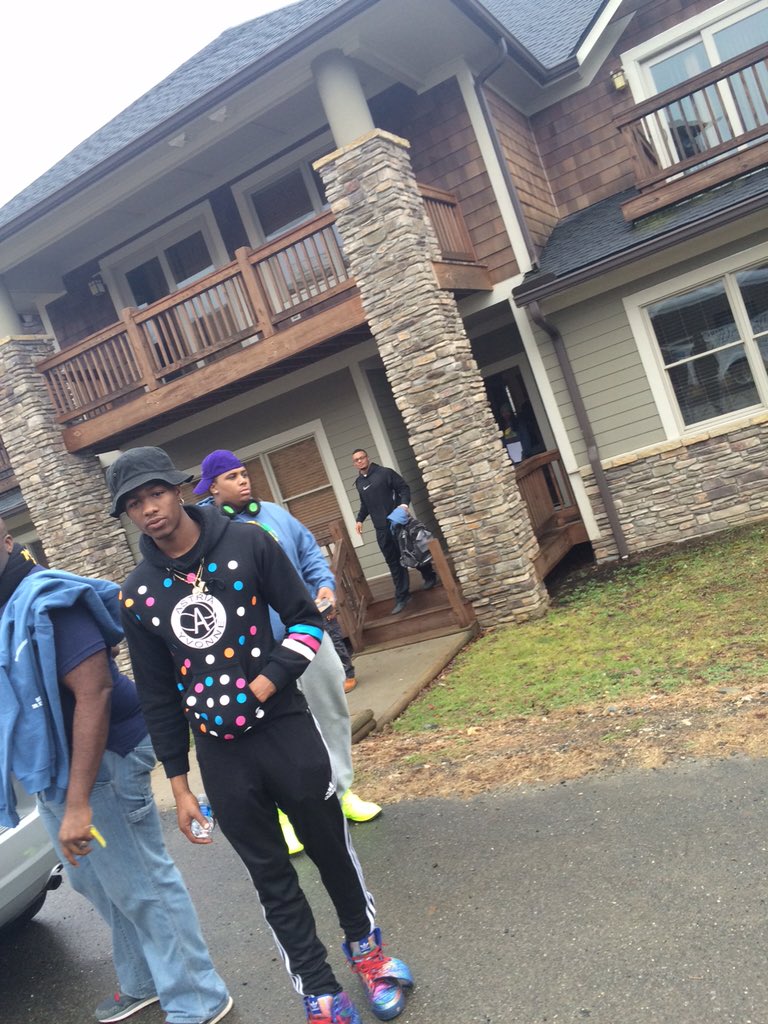 SheDrip4Eli's tweet photo. My last Picture I took of My Brudda #RIPBooley 🔴👌🏾 https://t.co/k5ikMIT9YX