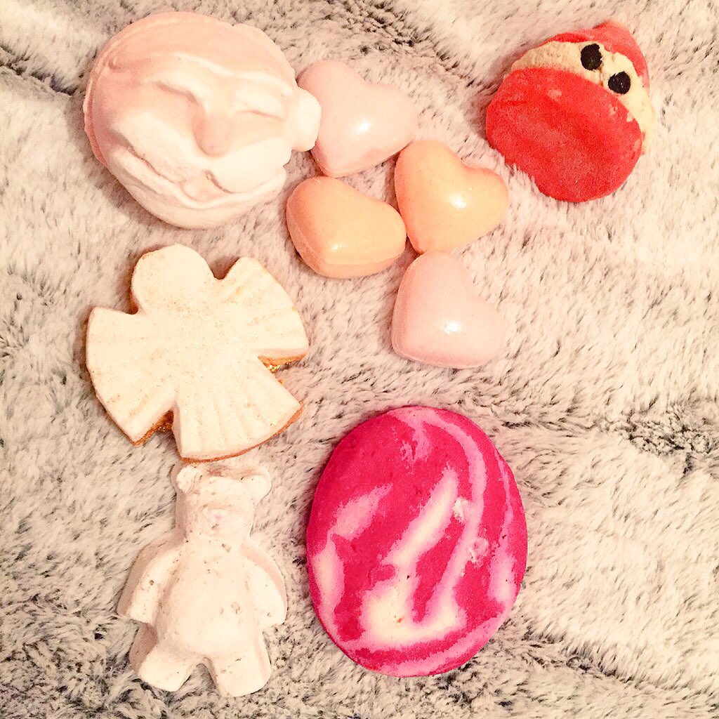 SupriseBox's tweet photo. Can't wait to use my @lushcosmetics ekkkkk 🛁🛁 #blogger #lbloggers https://t.co/bgRC6e6FDK