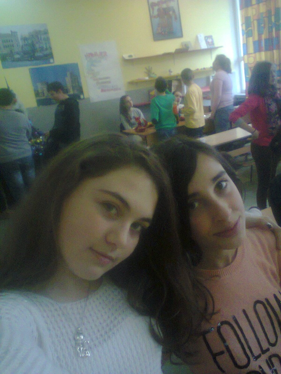 TStojcevska's tweet photo. With my bestie https://t.co/vS3xBNFspt