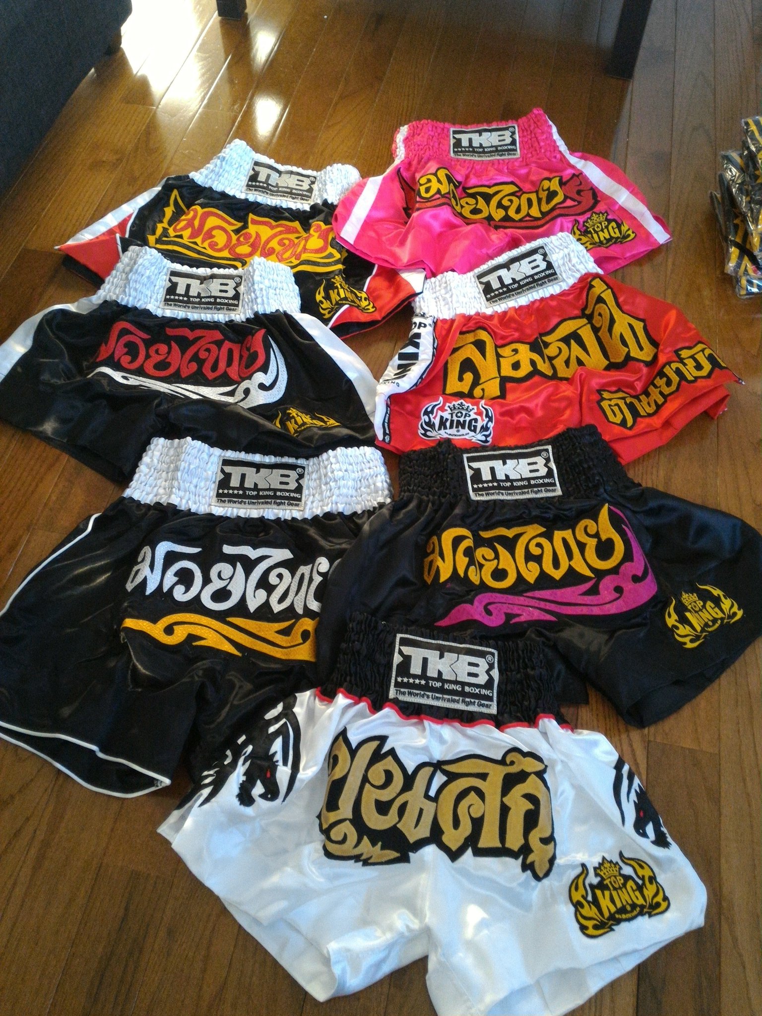 Foto rookie crush Clinch Fight Shop on X: "#topkingboxing Muay Thai shorts are in! To be  added to shop shortly 😉 #muaythai #mmacanada #muaythaicanada #yeg  https://t.co/HD3wA5FH5c" / X