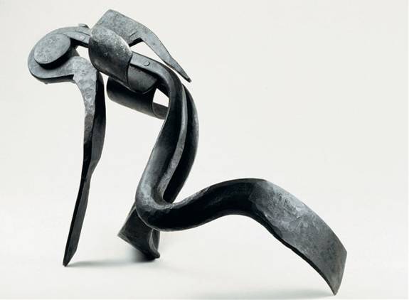 JoseZalaquett's tweet photo. Francisco Gazitúa (2): "Mujer Sentada I" (1989). Acero. https://t.co/qZspDStYlG