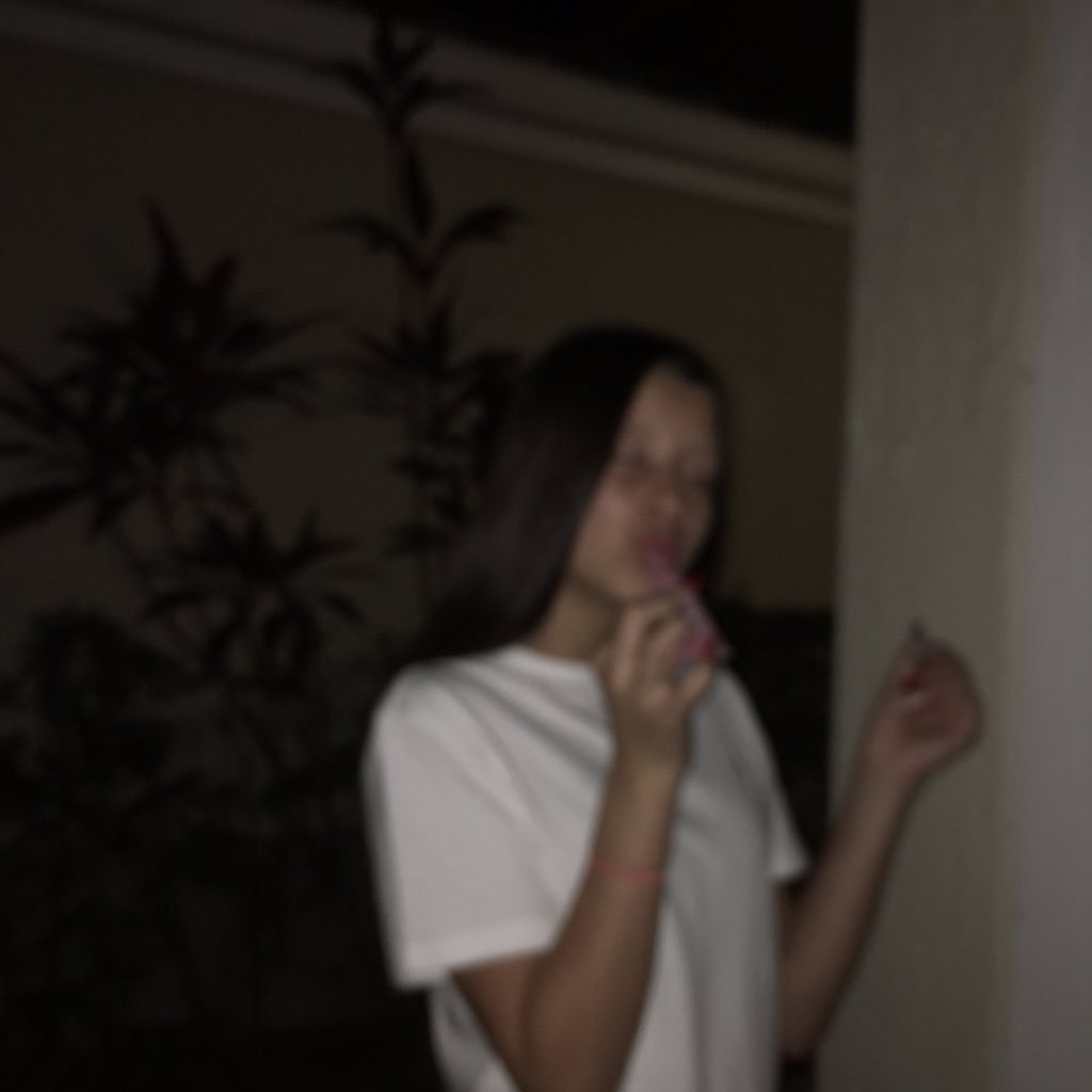 arii's tweet photo. clearly poppin ☺️🕹😘✨ https://t.co/HdzYnukY00