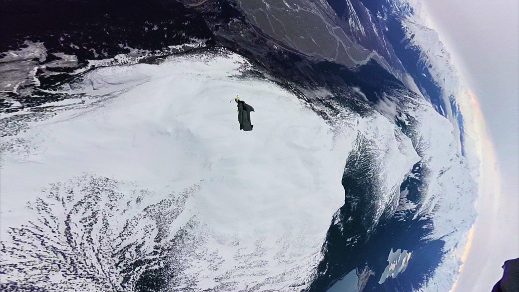 bmikesell23's tweet photo. #alaska has one heck of a view! #ufloat #gopro #GivesYouWings #wingsuit https://t.co/wynVNav2pi