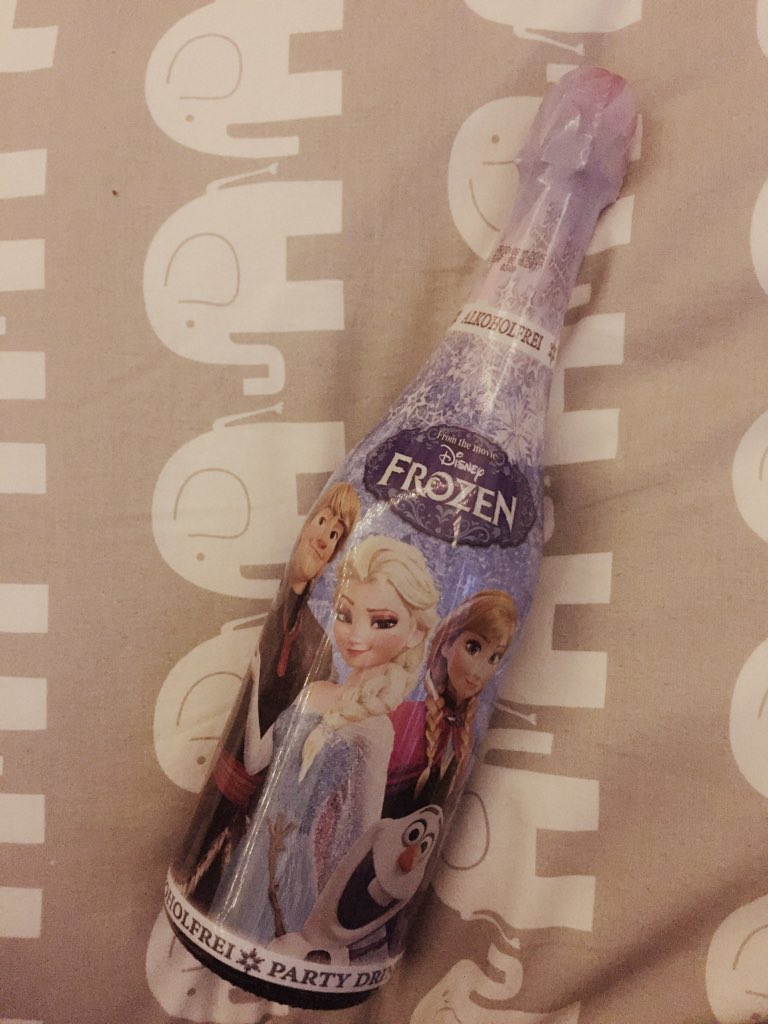 Loonakia's tweet image. Wir ballern jetzt richtig 😏 @Priestarrr @maikzzen @VipersStrike21 @anyNoobStream Die Nacht ist jung!