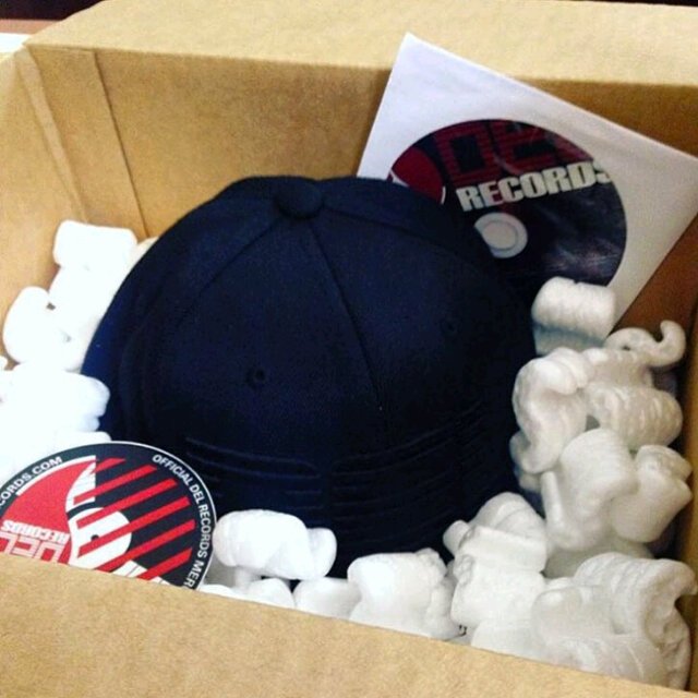 Abrahammchavez's tweet photo. sigan comprando en @delrecordsstore atravez de la applicacion @delrecordsapp habra algunas sorpresa en los envios! https://t.co/DChPTS8a1I