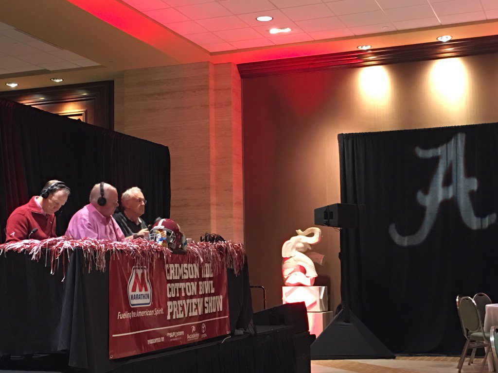 AlabamaFTBL's tweet photo. Eli Gold and company get the Crimson Tide #CottonBowl Preview underway here at the Hilton Anatole #RollTide https://t.co/2zb6Lasqnp