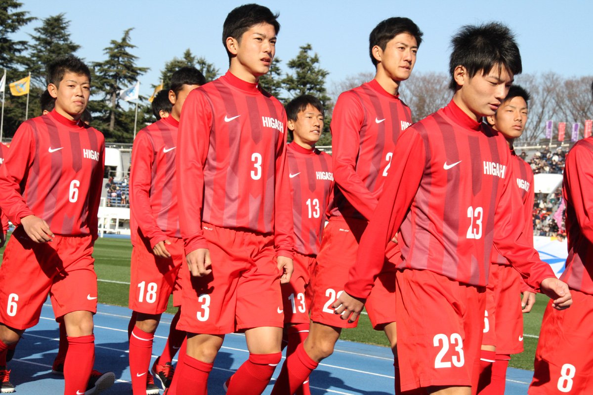 赤い彗星 東福岡高校サッカー 写真館 第94回全国高校サッカー選手権大会 開会式 東福岡高校サッカー部の開会式の模様 整列時の写真と退出時の写真 T Co Knw4xeiorh 赤い彗星 東福岡高校サッカー 写真館 第94回全国高校サッカー選手権大会 開会式 東福岡高校サッカー部の開会式の模様 整列時の写真と退出時の写真 T Co Knw4xeiorh