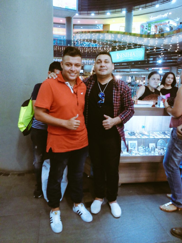 FelipePuerta3's tweet photo. Jean Carló centeno https://t.co/Eq8ItExrcP